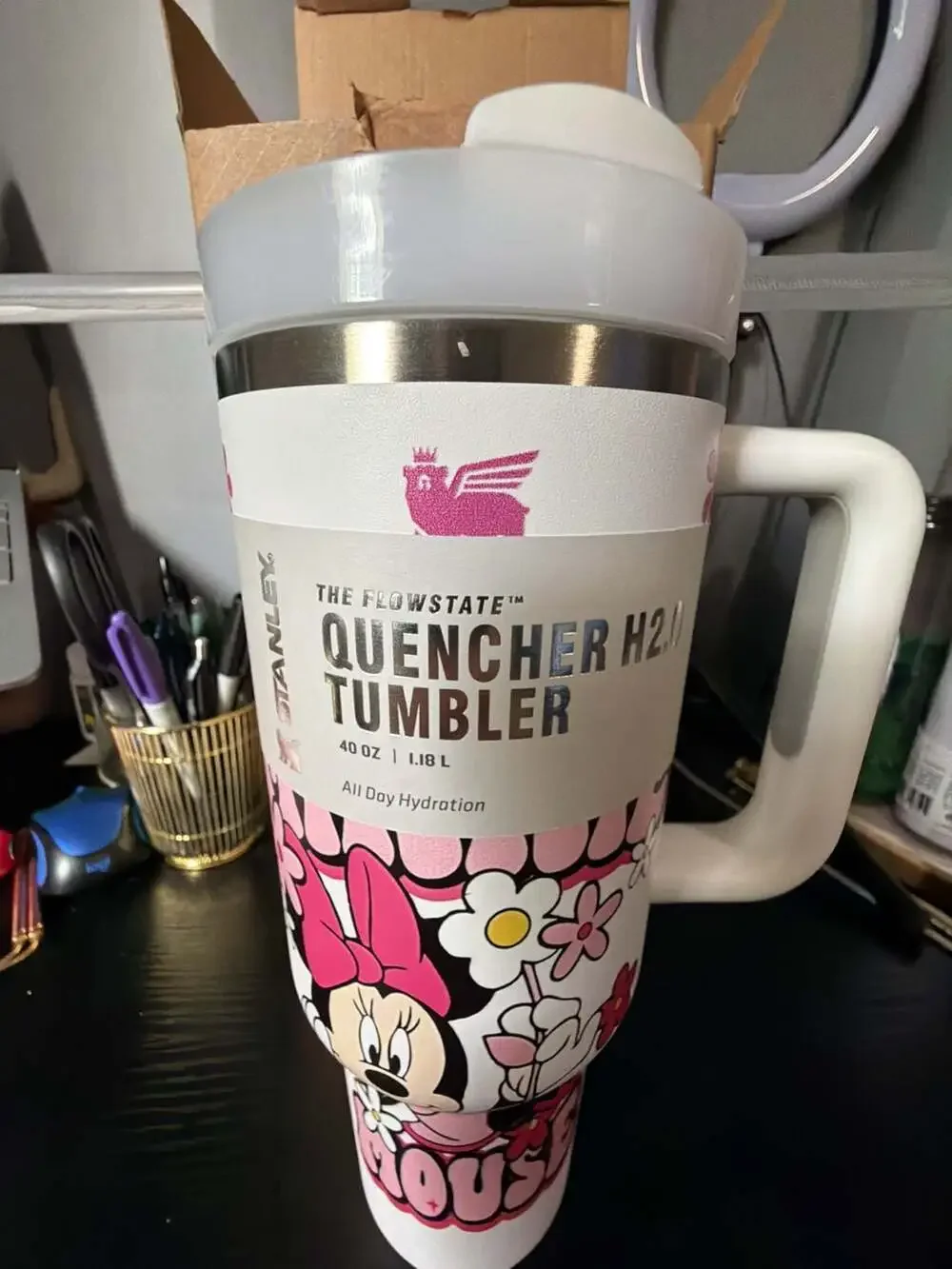 Stanley The Flowstate Quencher H2.0 40oz Tumbler Minnie Mouse Floral Edition - Picture 2 of 3